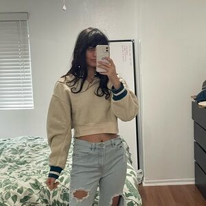 ❌DONATED❌ MOVING SALE UO Sweater